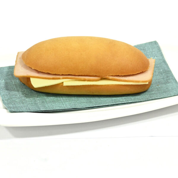 Sandwich con Jamón de Pavo y queso mozarella